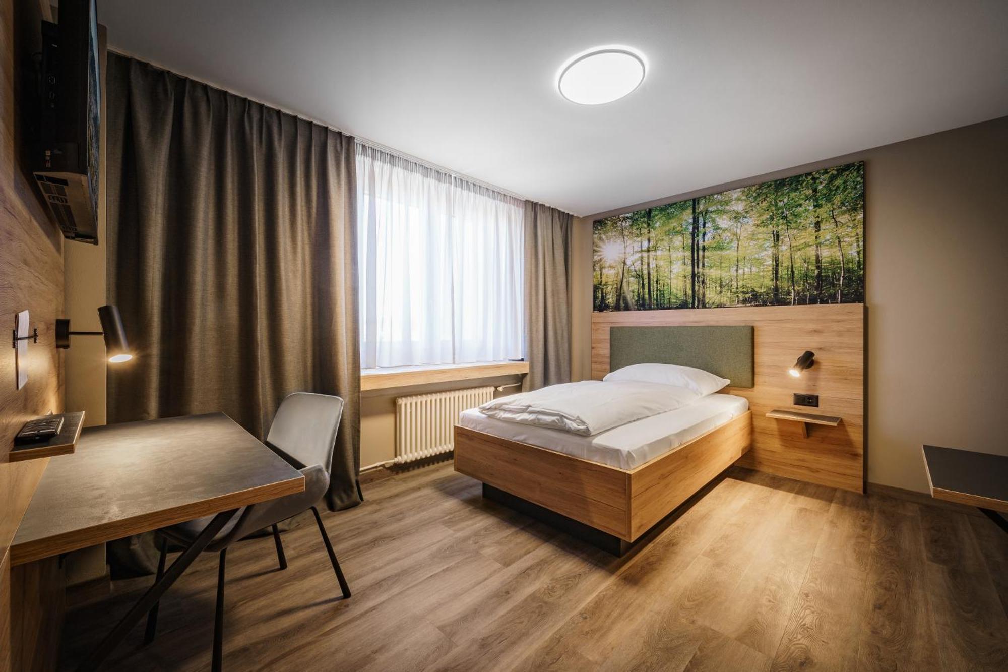 Hotel Linde - 24H Self Check-In بادن المظهر الخارجي الصورة