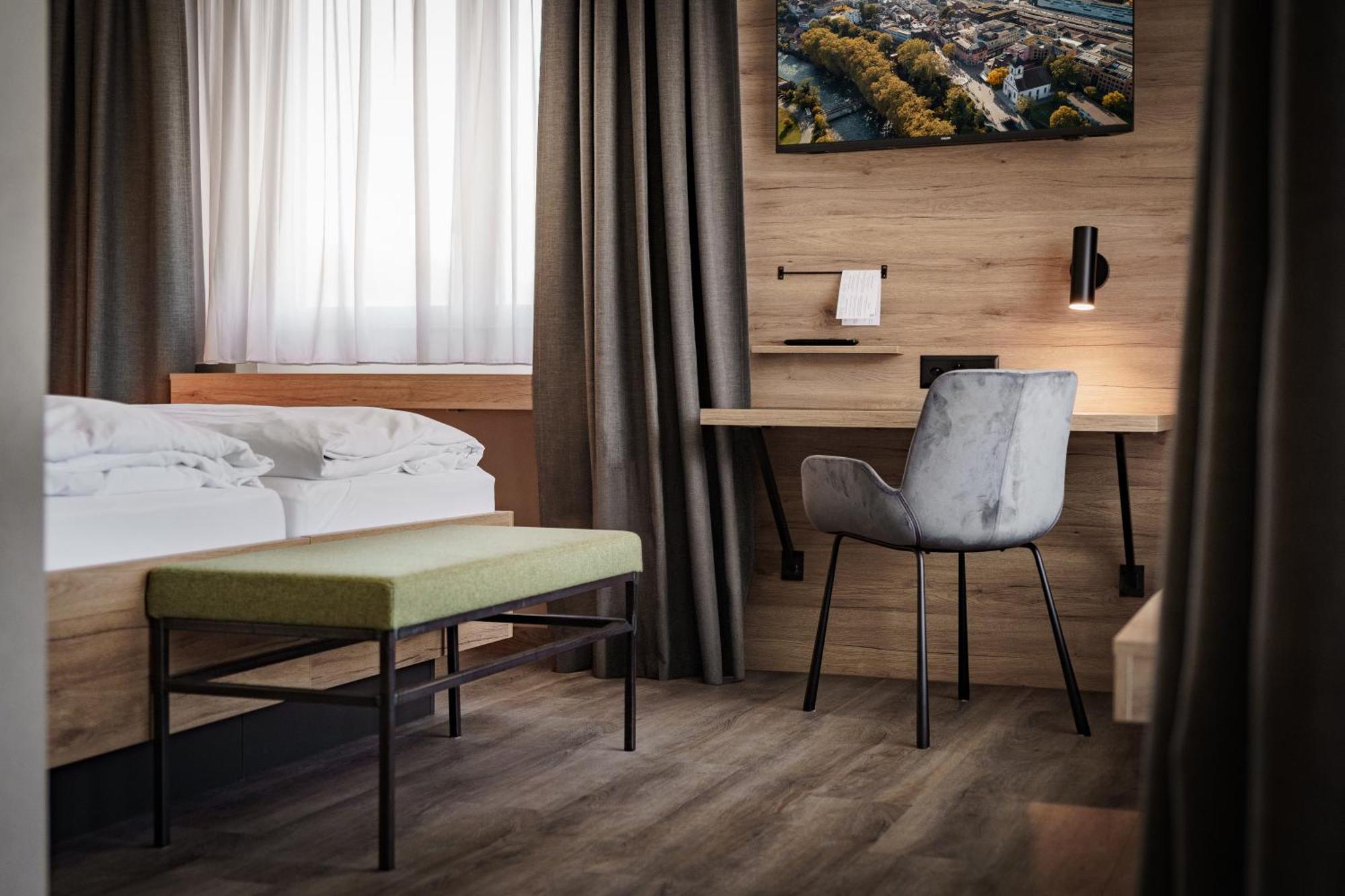 Hotel Linde - 24H Self Check-In بادن المظهر الخارجي الصورة